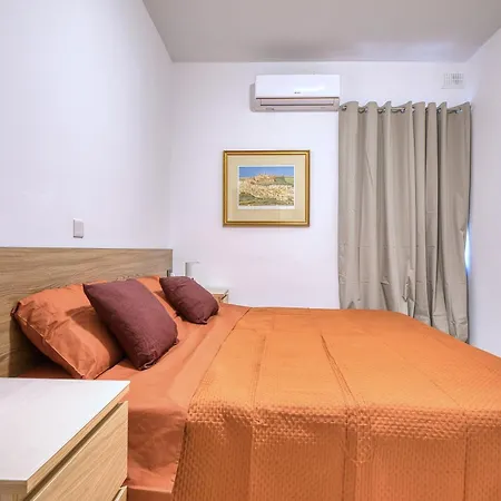 2br - Floor Views شقة *